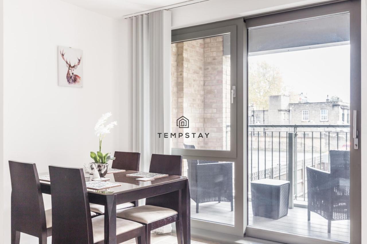Modern Private Apartment -Balcony-Tube Station London Exterior photo